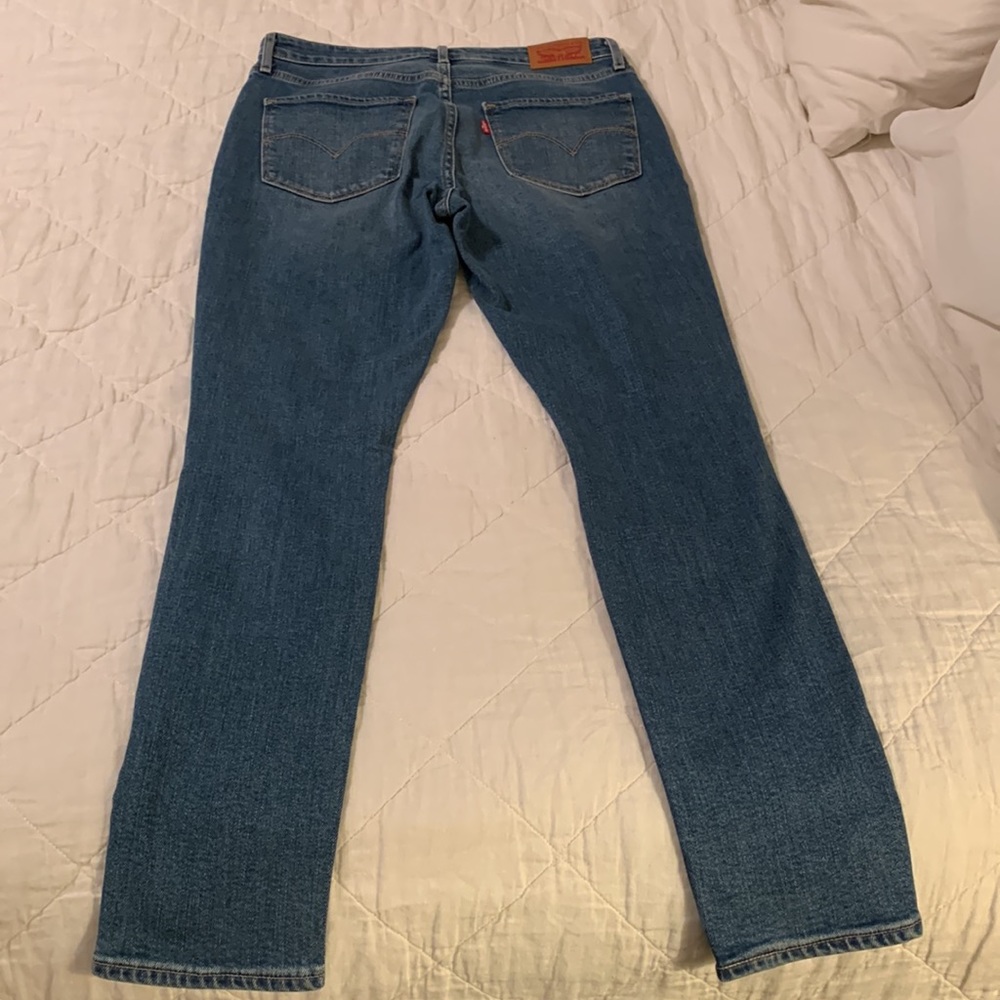 Levi’s High Rise Skinny Jeans - Picture 5 of 12